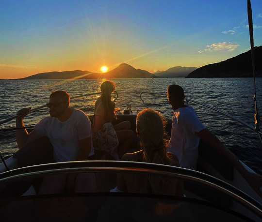 SUNSET BOAT TOURS (NEW)